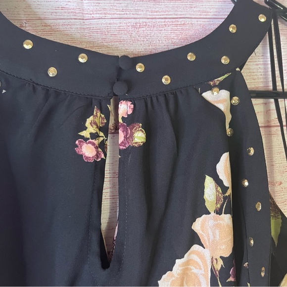 I.N.C.  Floral Stud Embellishment Cold Shoulder Long‎ Sleeve Blouse Size Large - Picture 8 of 10